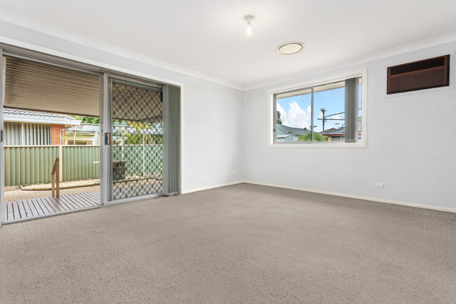 9 Lehmann Avenue, Liverpool NSW 2170 – photo 4 of 13