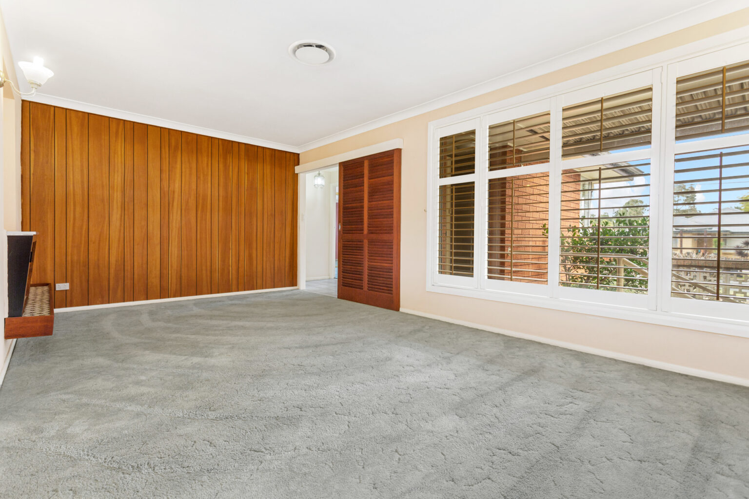 9 Lehmann Avenue, Liverpool NSW 2170 – photo 2 of 13