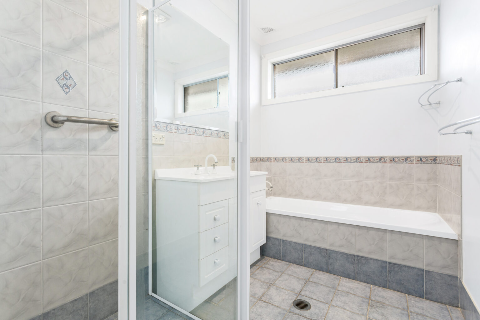 9 Lehmann Avenue, Liverpool NSW 2170 – photo 7 of 13