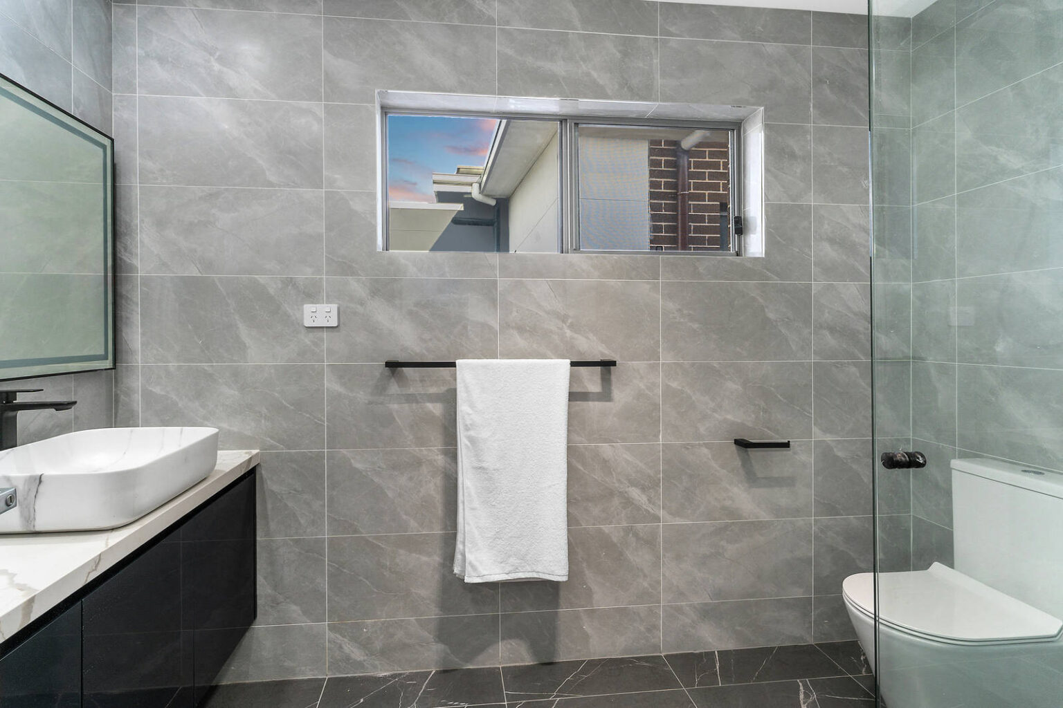 94B Reilly Street, Liverpool NSW 2170 – photo 7 of 12