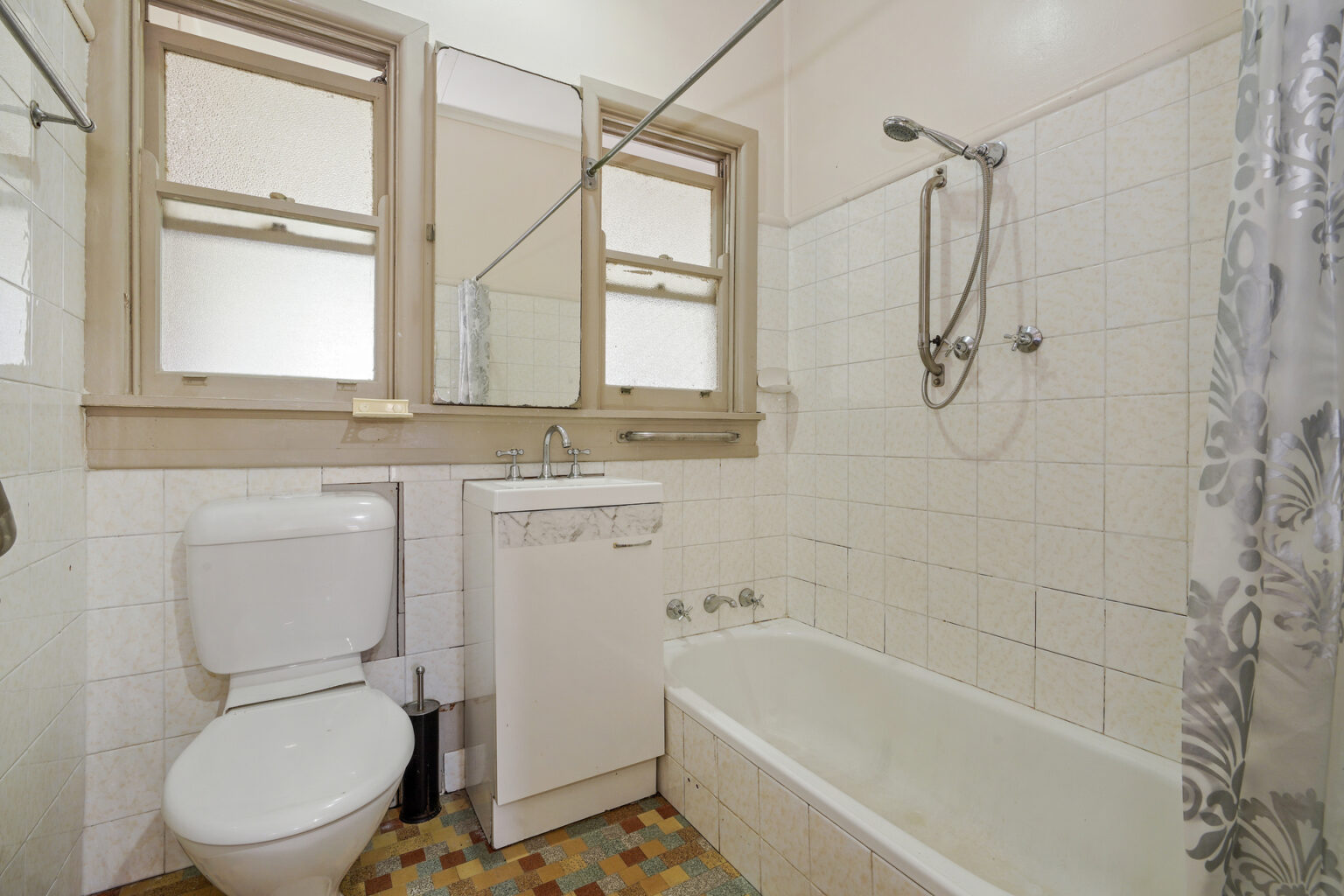 62 Woodlands Road, Liverpool NSW 2170 – photo 3 of 8
