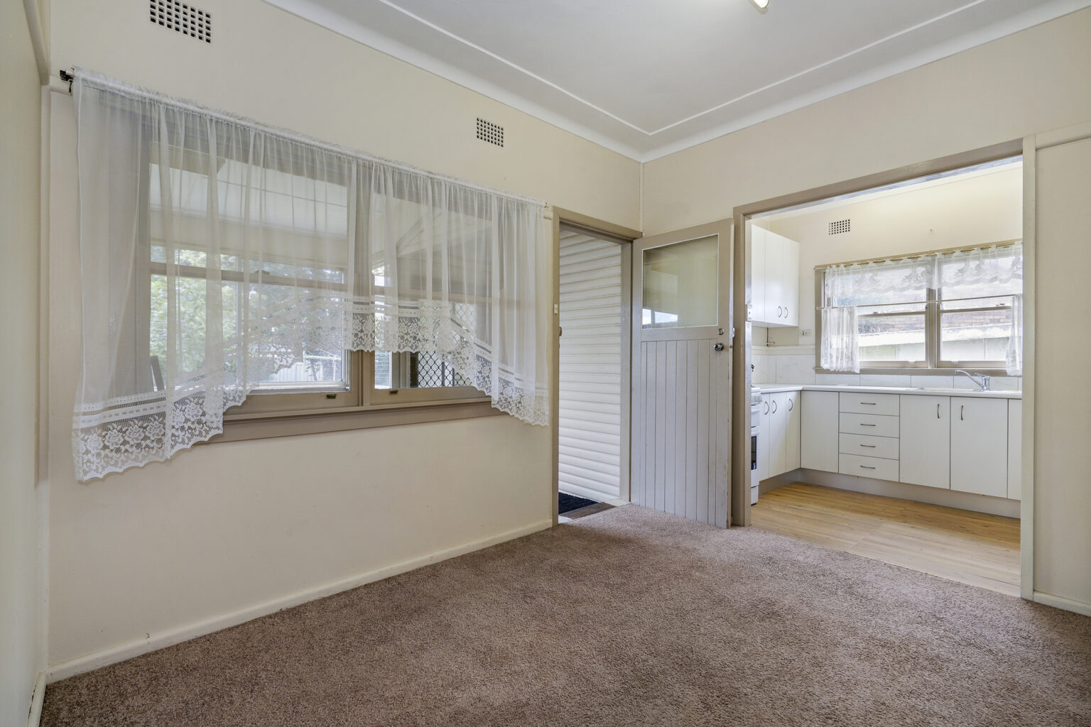 62 Woodlands Road, Liverpool NSW 2170 – photo 7 of 8