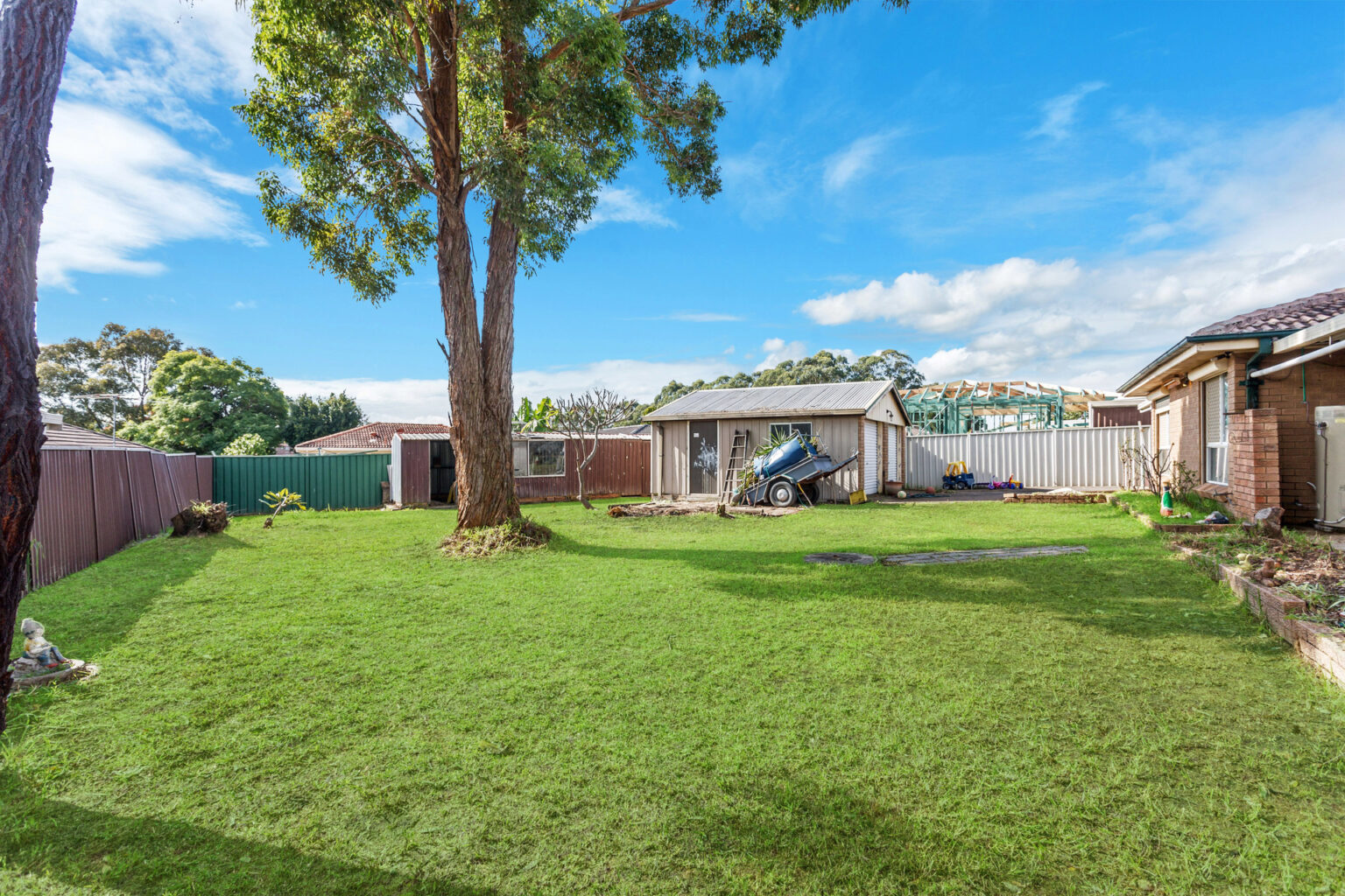 9 Akma Close, Bonnyrigg NSW 2177 – photo 9 of 12