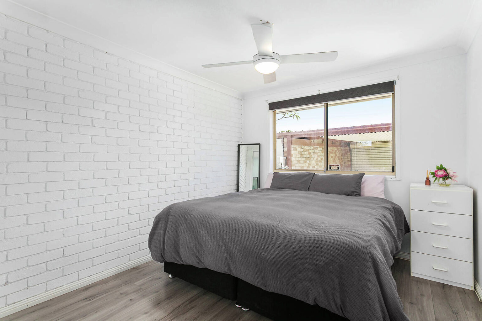 4/35 Belmont Road, Glenfield NSW 2167 – photo 3 of 7