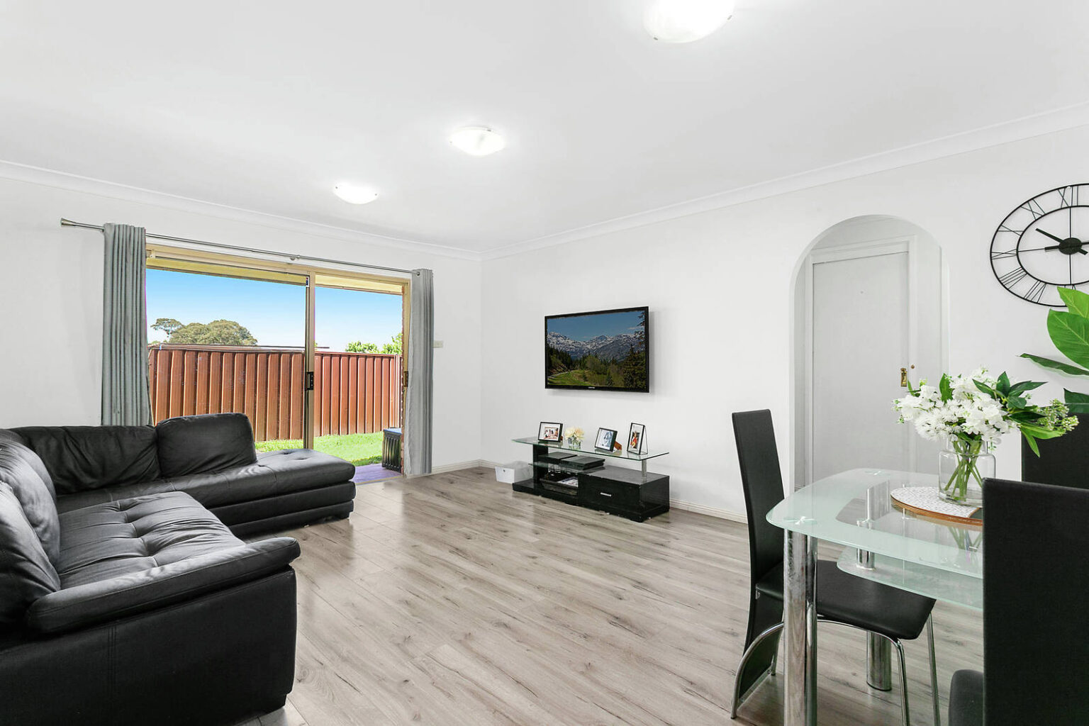 4/35 Belmont Road, Glenfield NSW 2167 – photo 2 of 7