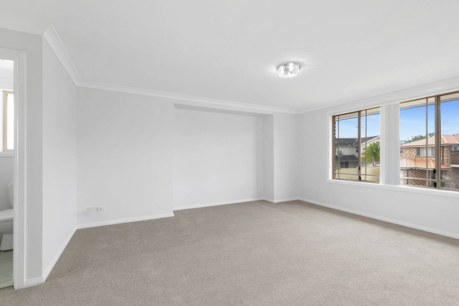 23 Croker Place, Green Valley NSW 2168 – photo 7 of 12
