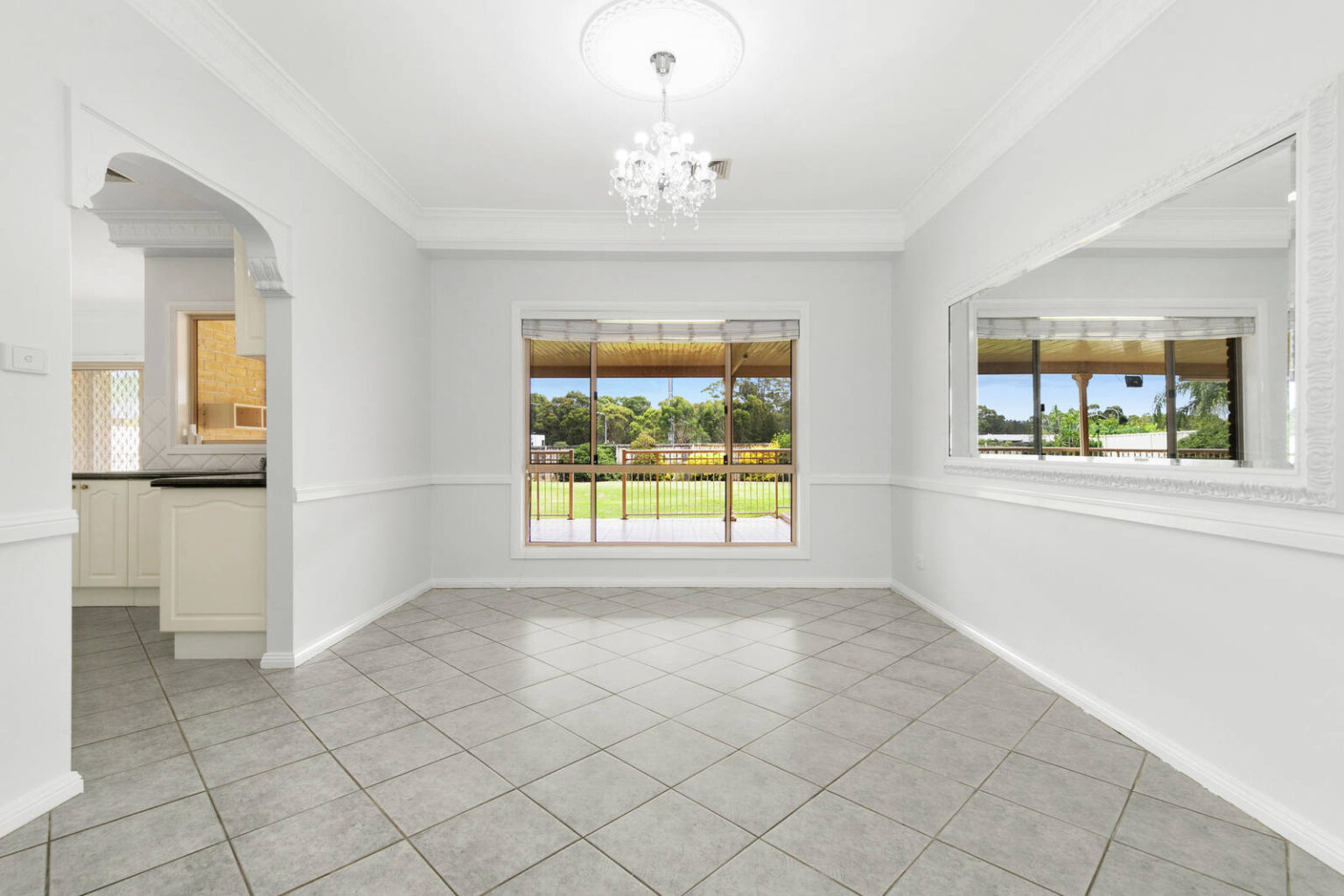 23 Croker Place, Green Valley NSW 2168 – photo 5 of 12