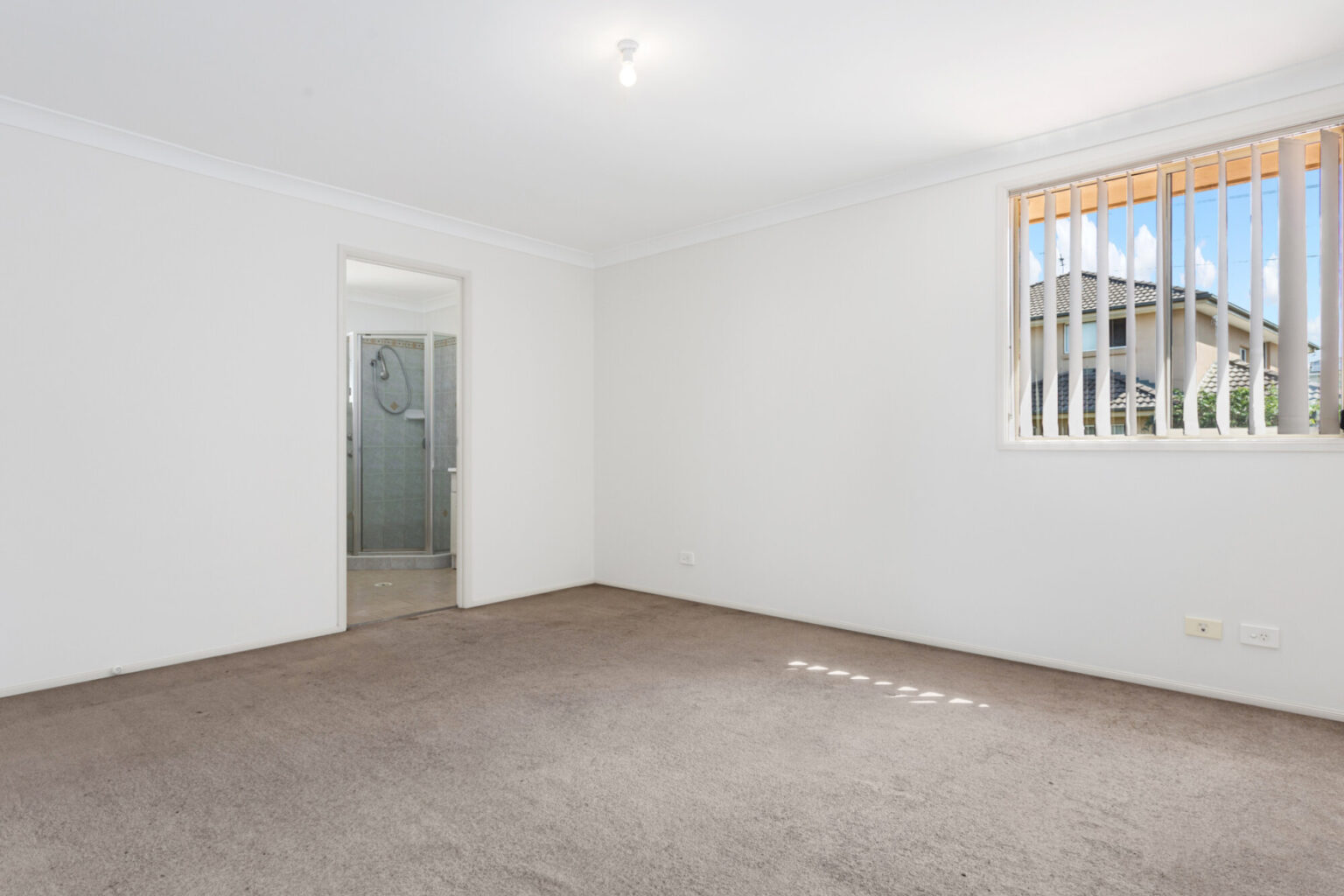 68 Minnamurra Circuit, Prestons NSW 2170 – photo 8 of 13