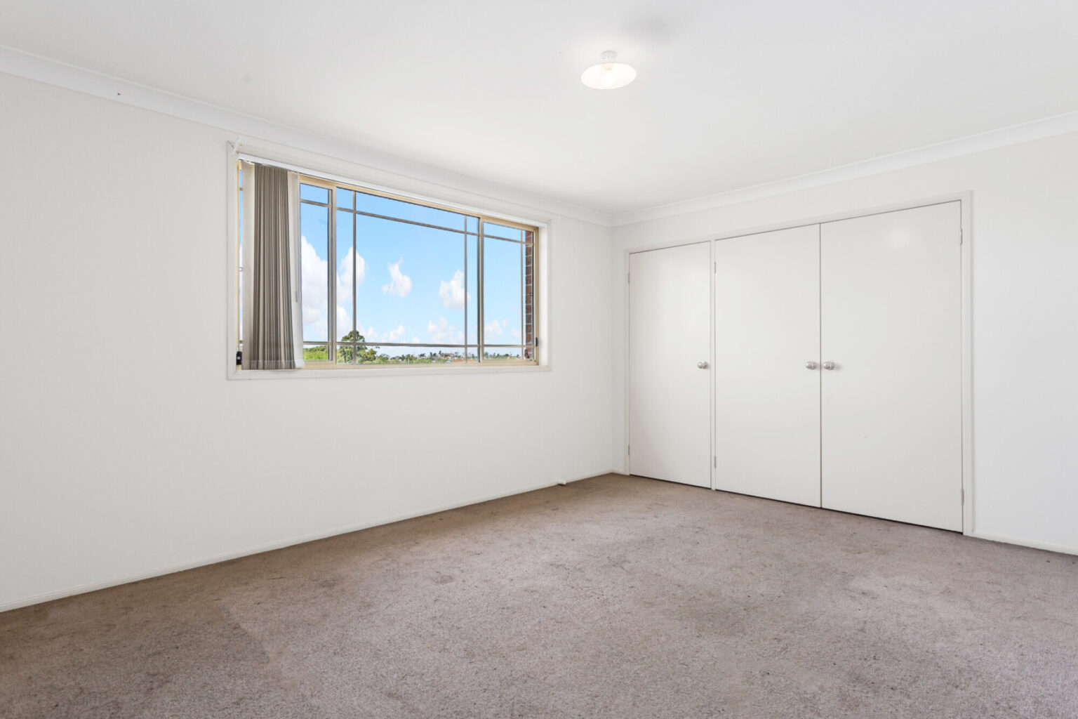 68 Minnamurra Circuit, Prestons NSW 2170 – photo 6 of 13