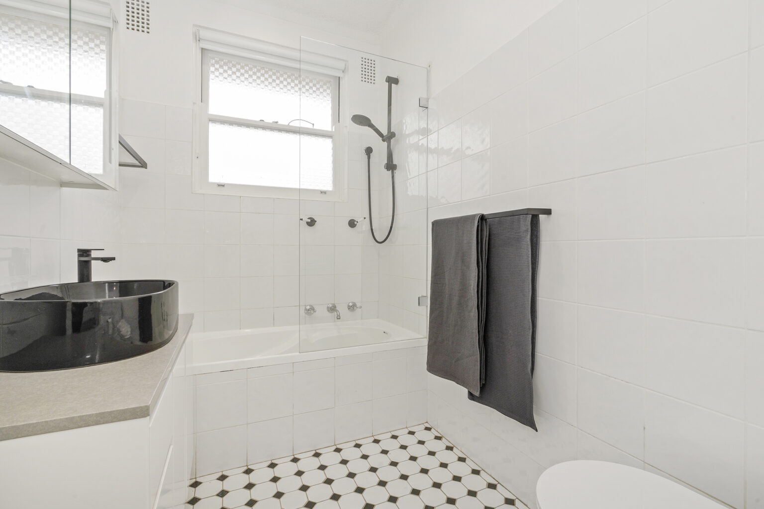 5/9 Olive Street, Kingsgrove NSW 2208 – photo 5 of 5