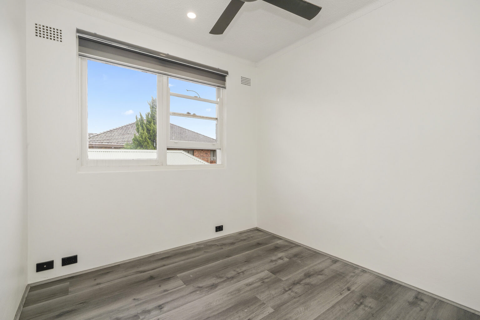 5/9 Olive Street, Kingsgrove NSW 2208 – photo 4 of 5