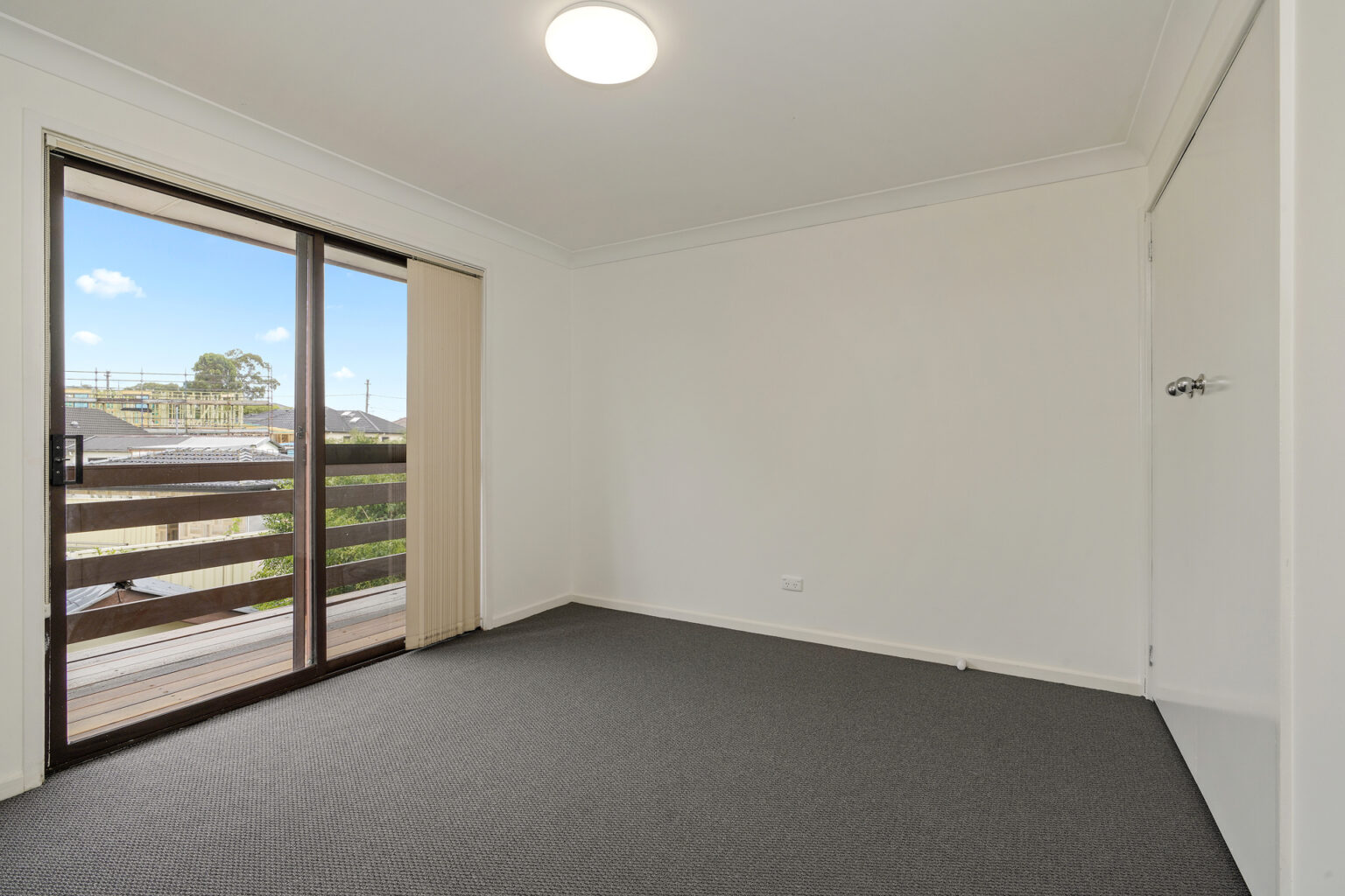 7 Saunders Avenue, Liverpool NSW 2170 – photo 6 of 8