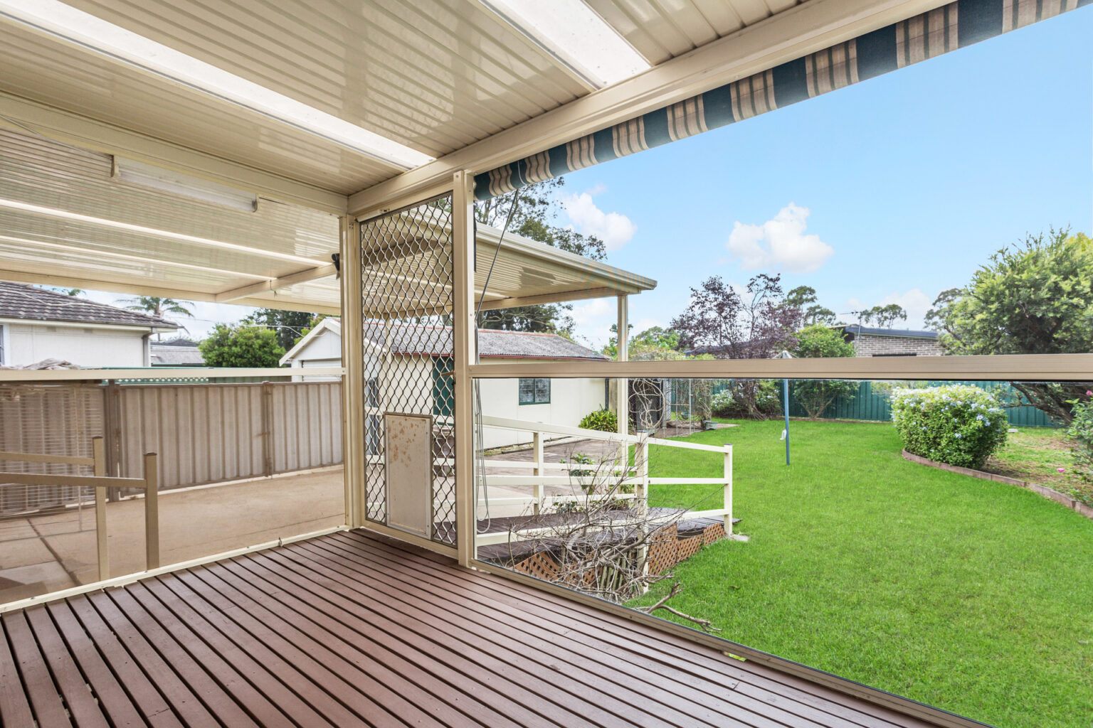 29 Sadleir Avenue, Ashcroft NSW 2168 – photo 7 of 11