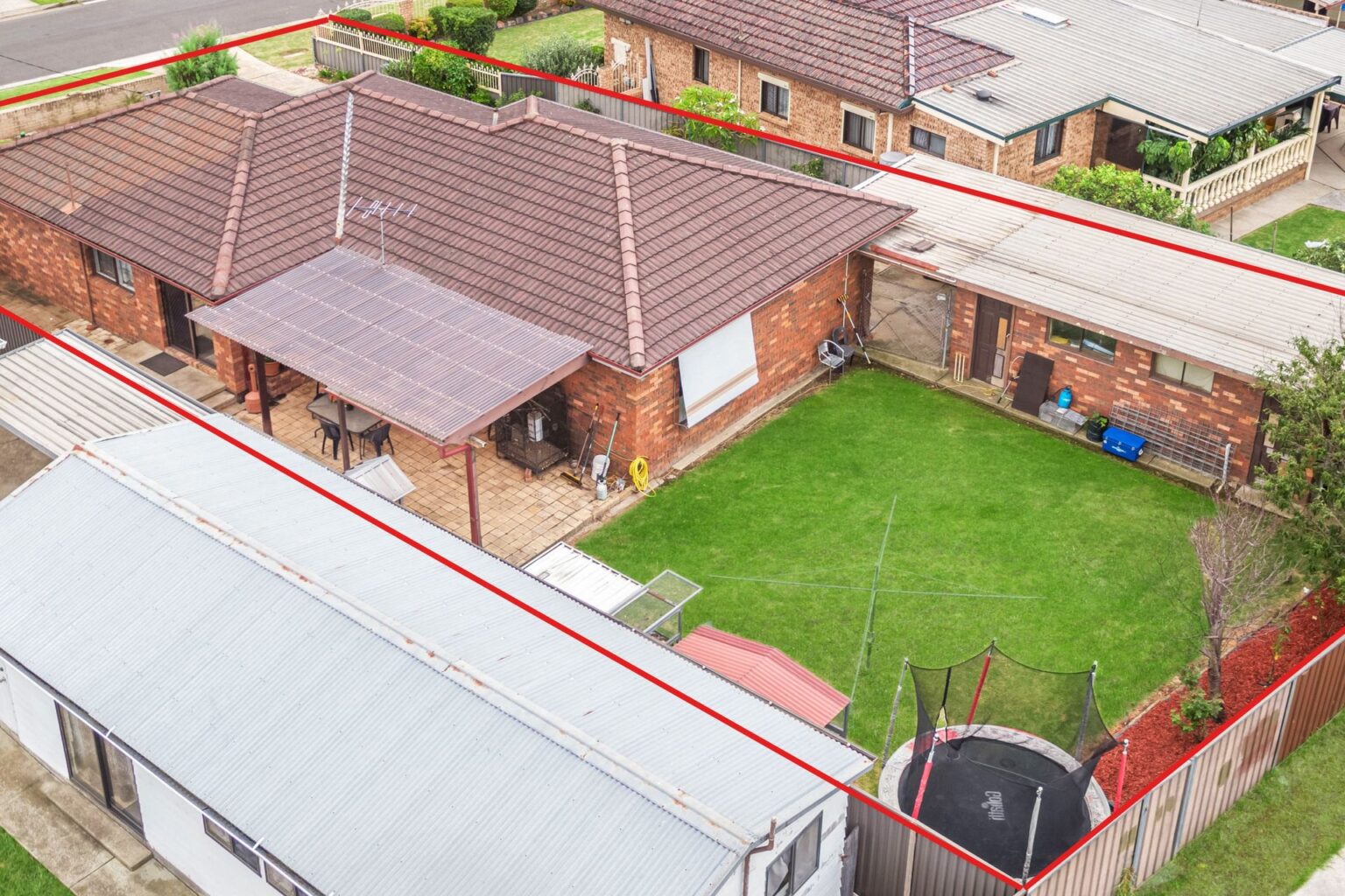 65 Weir Crescent, Lurnea NSW 2170 – photo 12 of 13