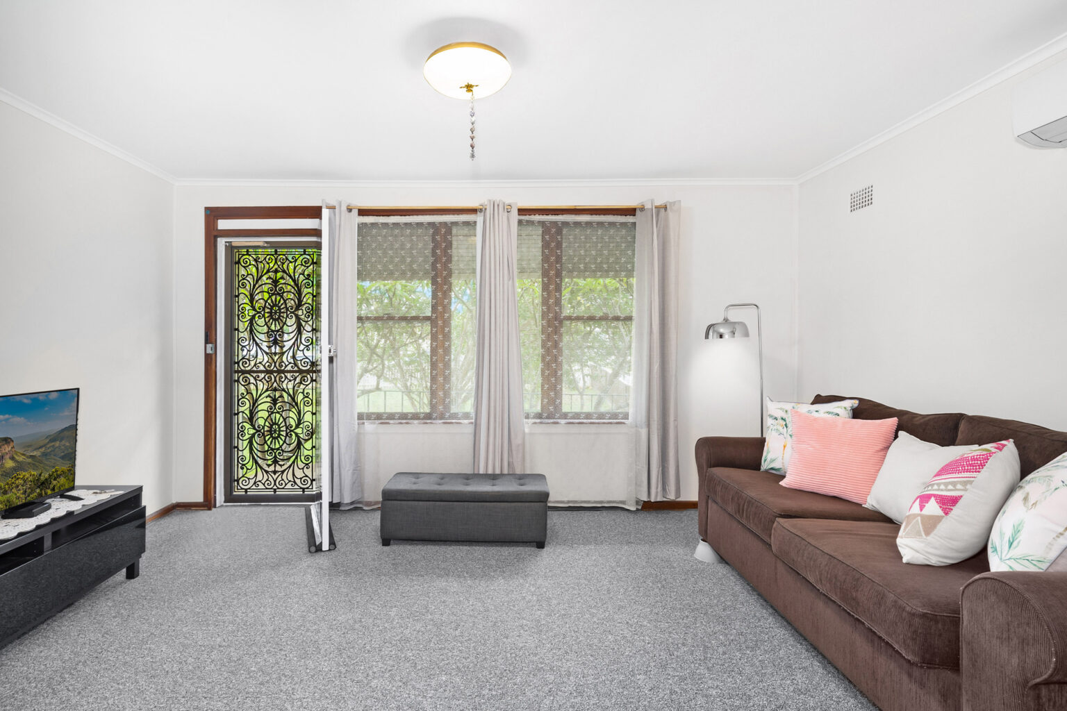 6 Reserve Road, Casula NSW 2170 – photo 2 of 12