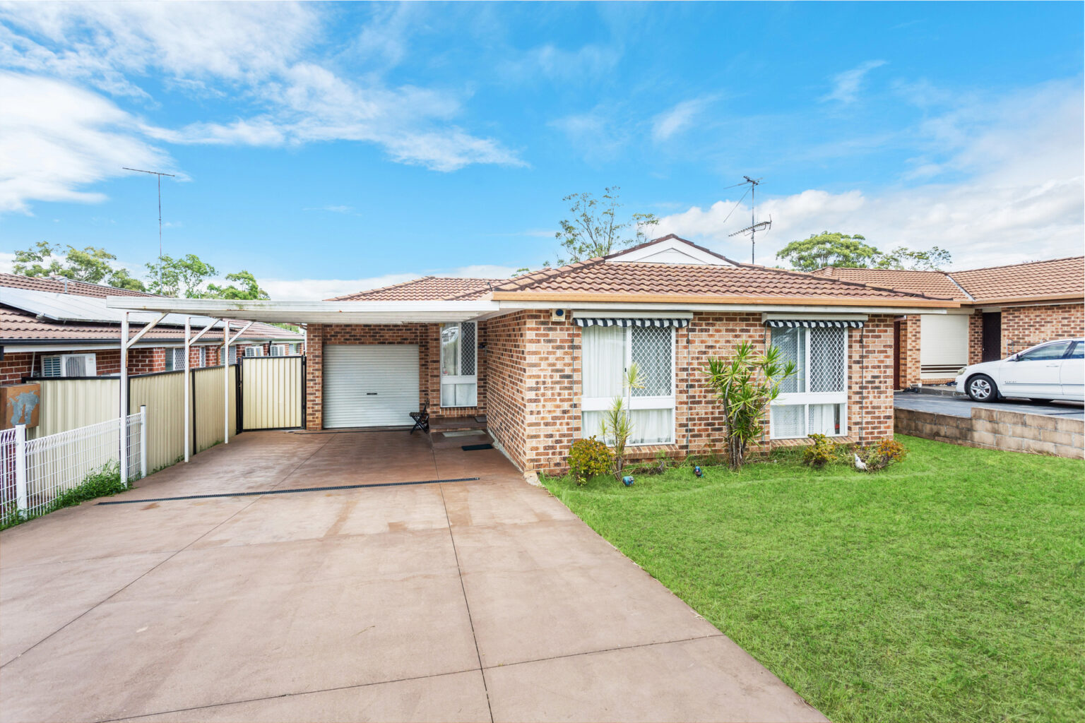 7 Bulbul Avenue, Green Valley NSW 2168 – photo 9 of 10