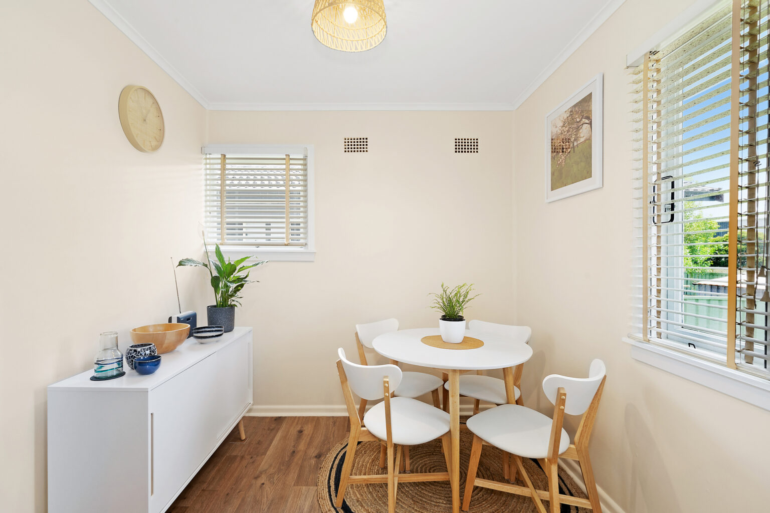 21 O'Neile Crescent, Lurnea NSW 2170 – photo 4 of 10