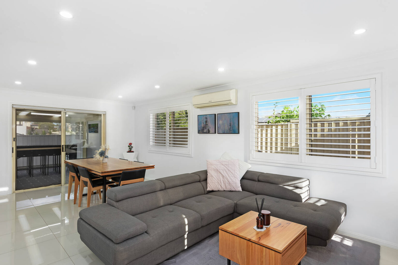 18 Thirroul Circuit, Prestons NSW 2170 – photo 5 of 12