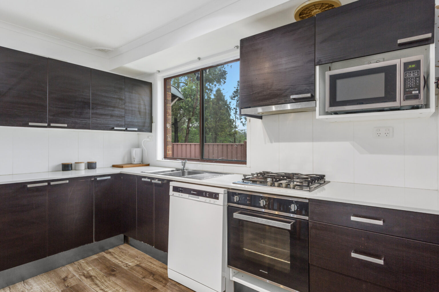 30 Parma Crescent, St Helens Park NSW 2560 – photo 3 of 9