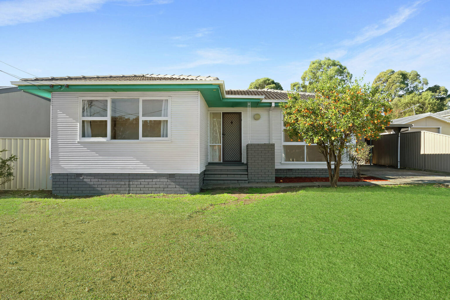 24 Amalfi Street, Lurnea NSW 2170 – photo 2 of 9