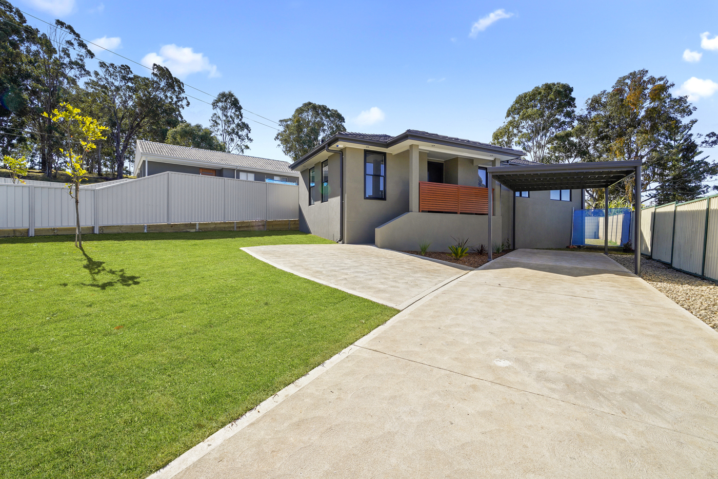 3 Warrigo Street Sadleir NSW 2168 AUS