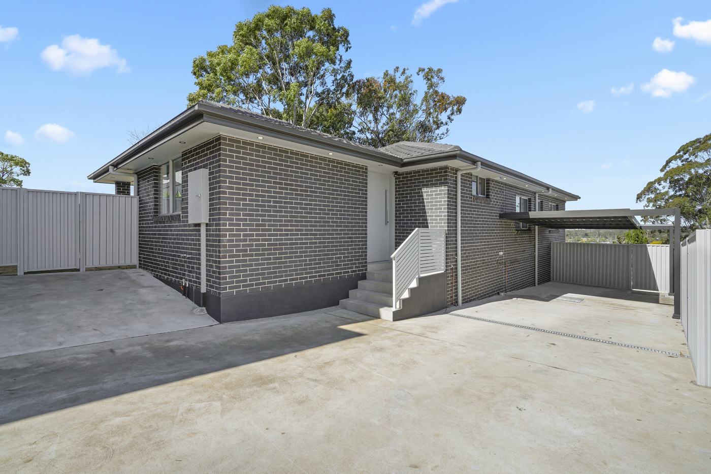 3A Warrigo Street Sadleir NSW 2168 AUS