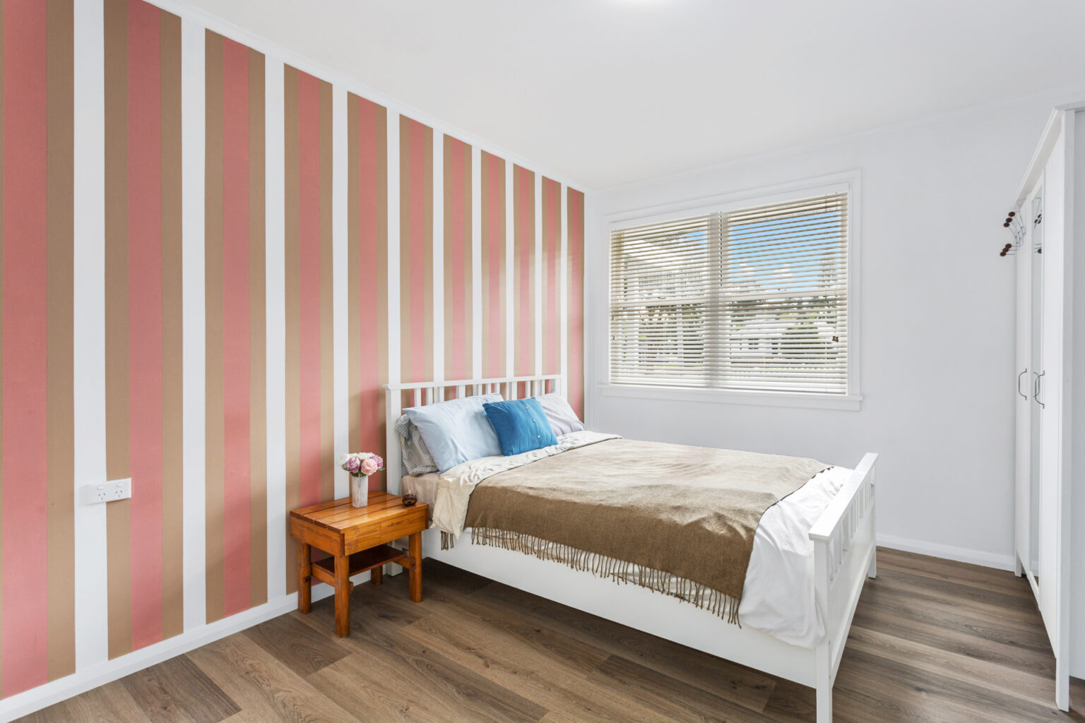 39 Yalta Street, Sadleir NSW 2168 – photo 4 of 9