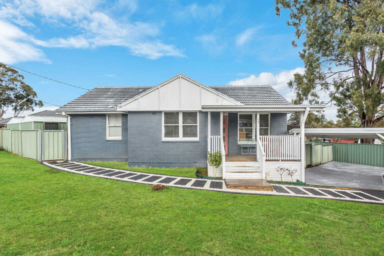 39 Yalta Street, Sadleir NSW 2168 – photo 8 of 9