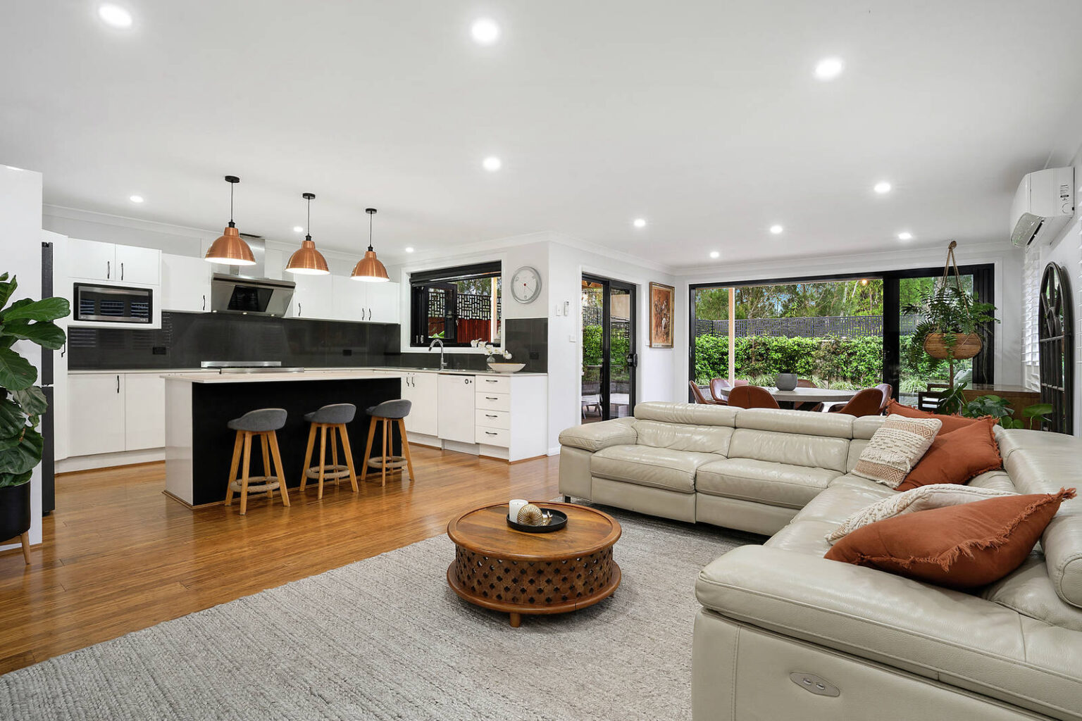 37 Dalmeny Drive, Prestons NSW 2170