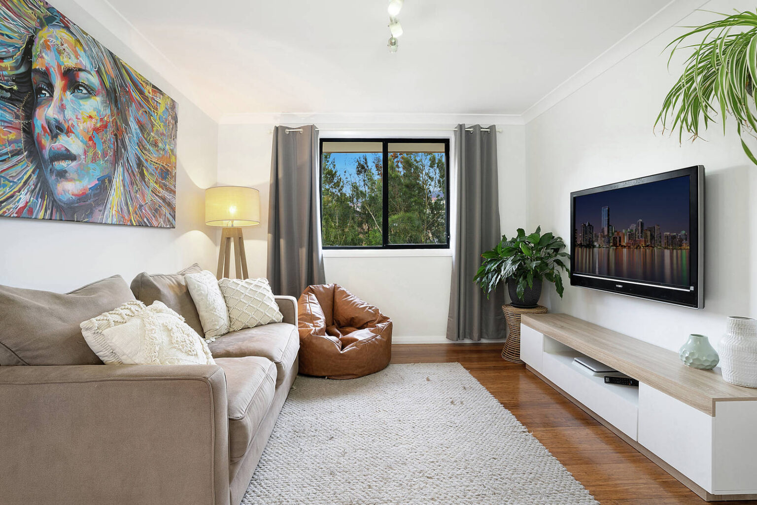 37 Dalmeny Drive, Prestons NSW 2170 – photo 6 of 13
