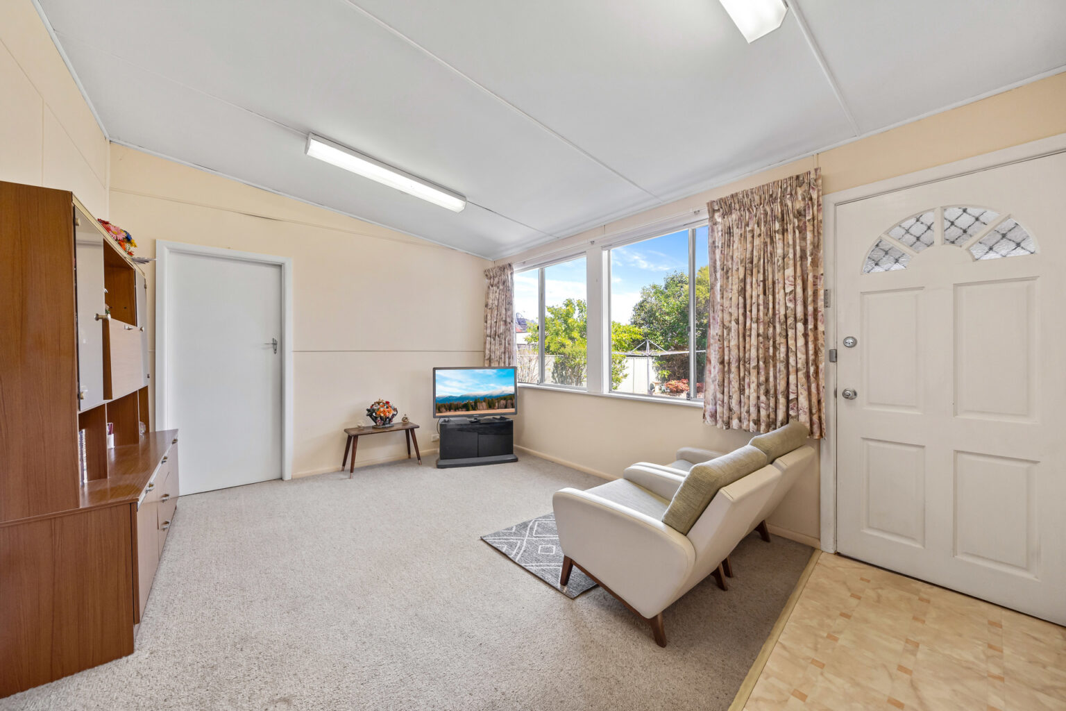 27 Stanton Street, Liverpool NSW 2170 – photo 4 of 13