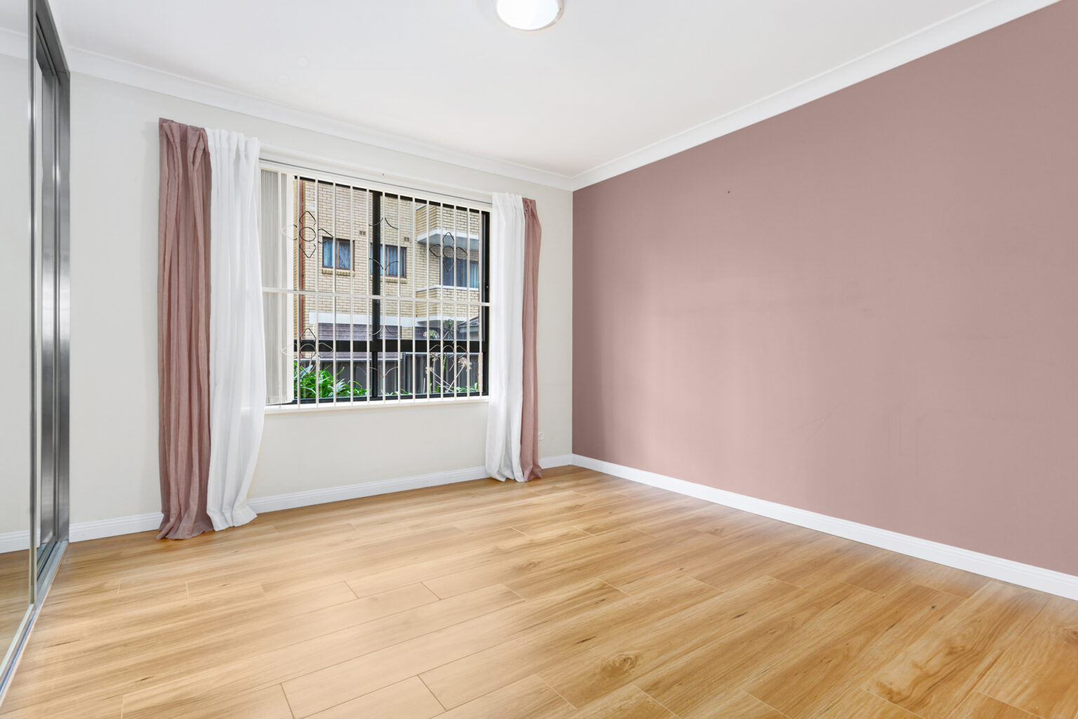 1/105 Castlereagh Street, Liverpool NSW 2170 – photo 6 of 7