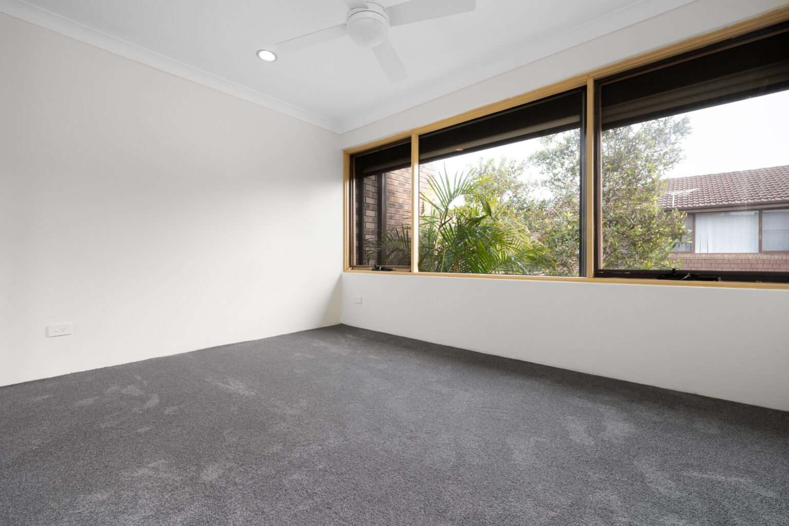 4/100 Hoxton Park Road, Lurnea NSW 2170 – photo 5 of 9
