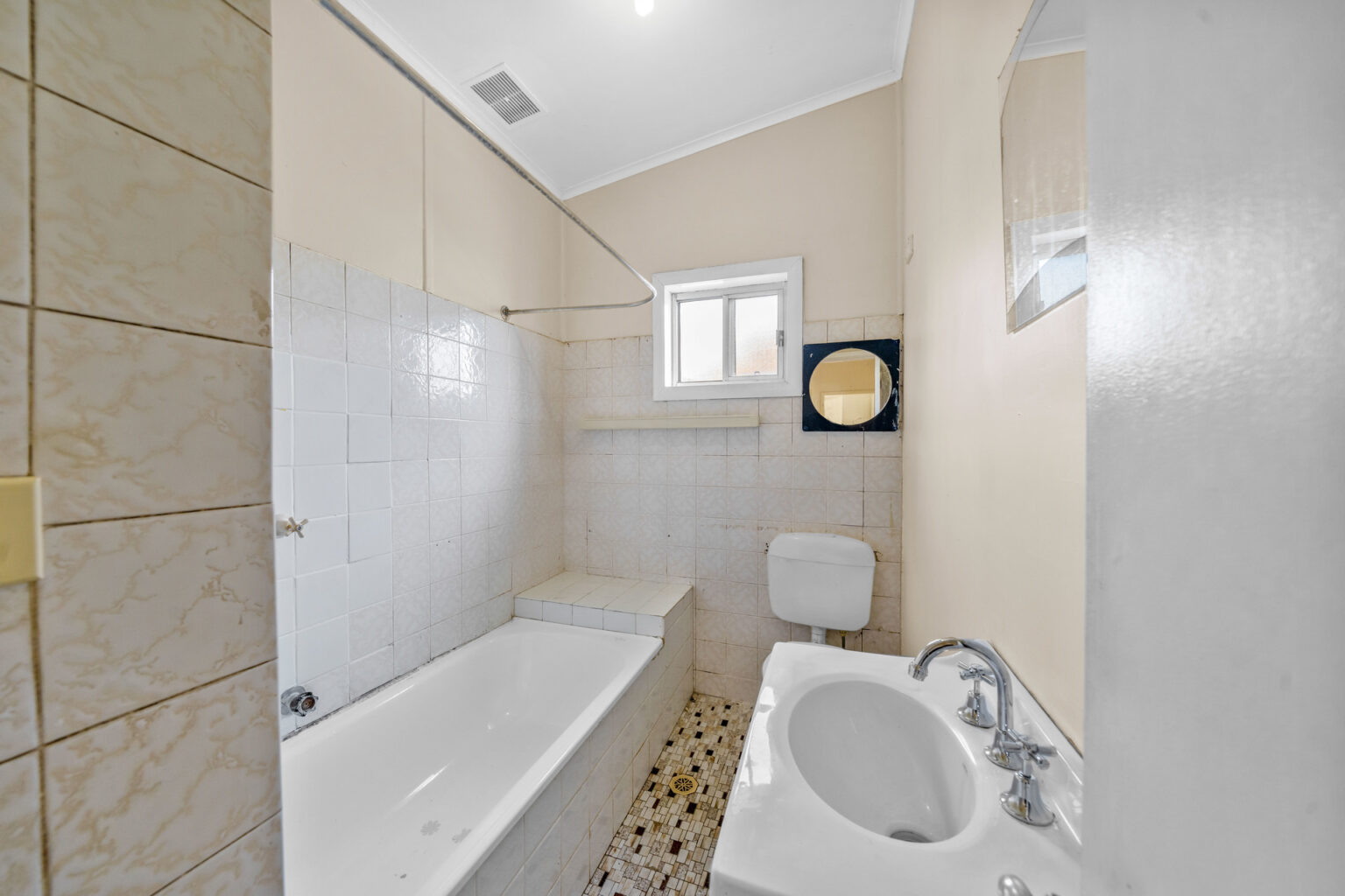50 Kenilworth Street, Miller NSW 2168 – photo 6 of 12