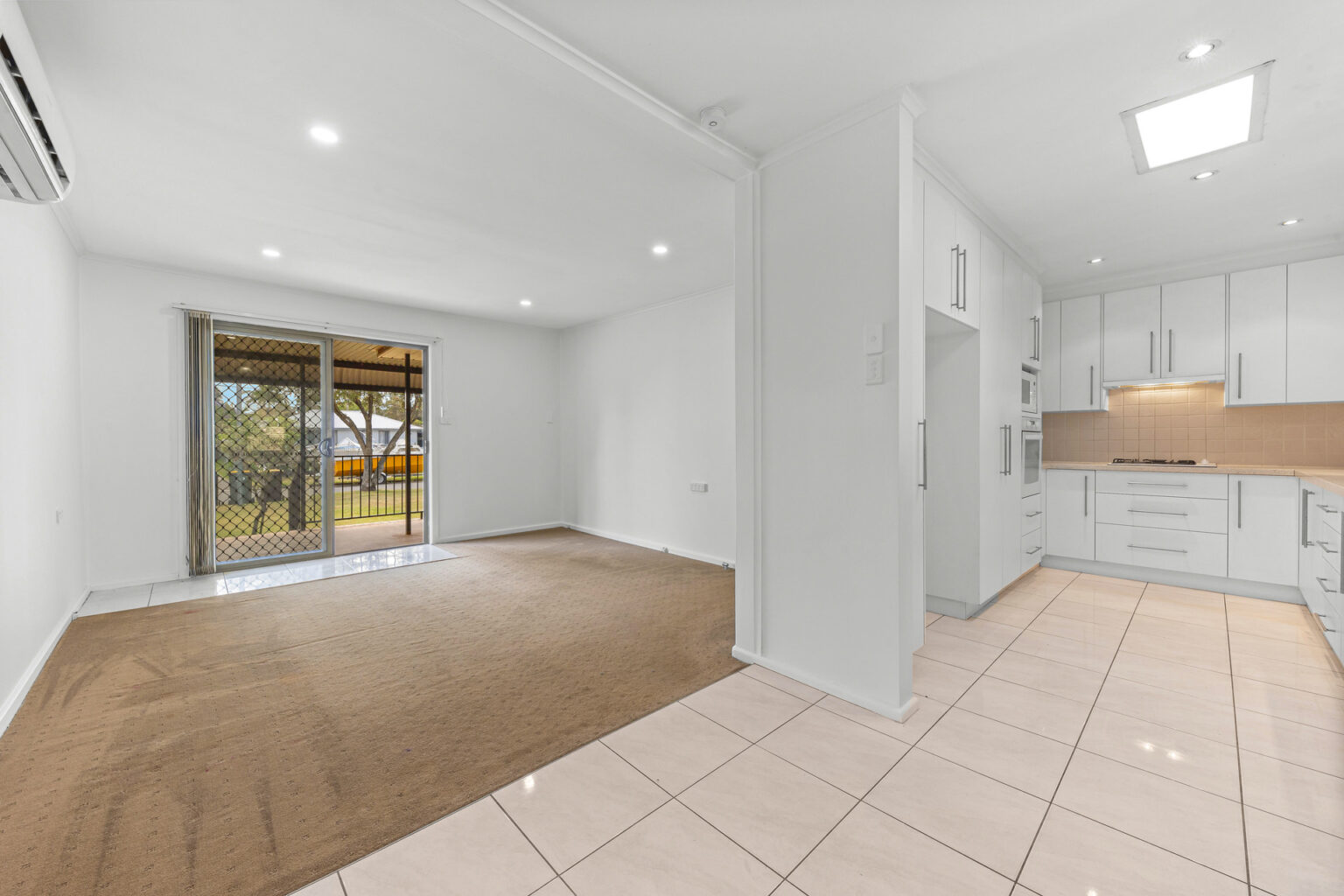 8 Harrison Street, Ashcroft NSW 2168 – photo 5 of 18