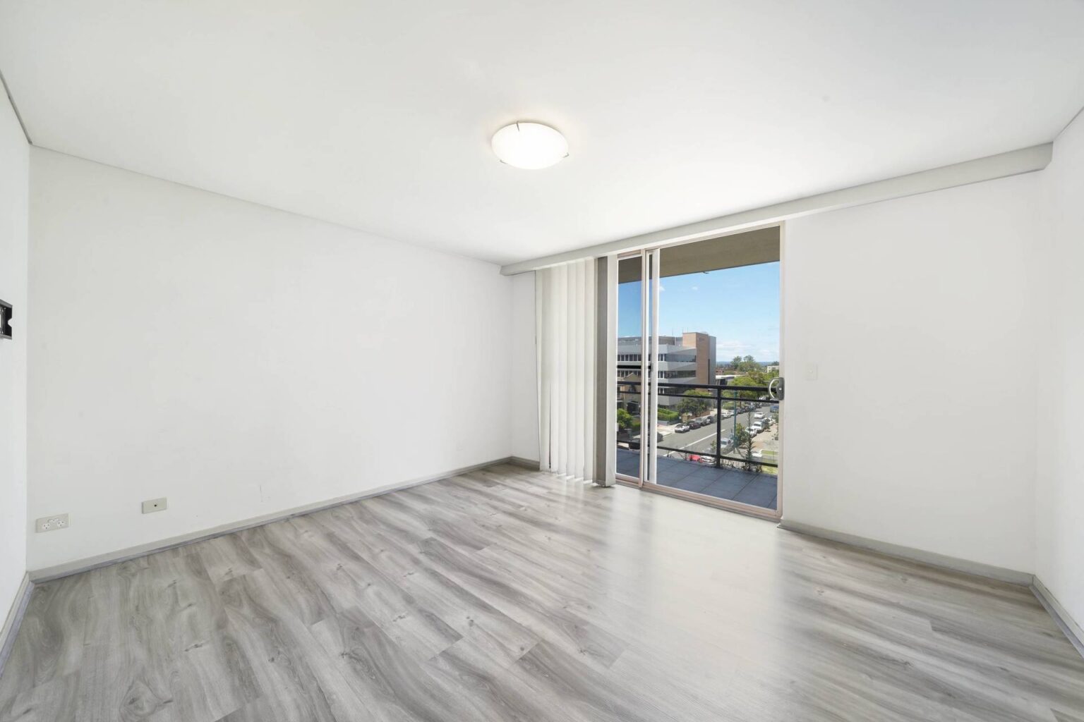 25/33-39 Lachlan Street, Liverpool NSW 2170 – photo 3 of 6