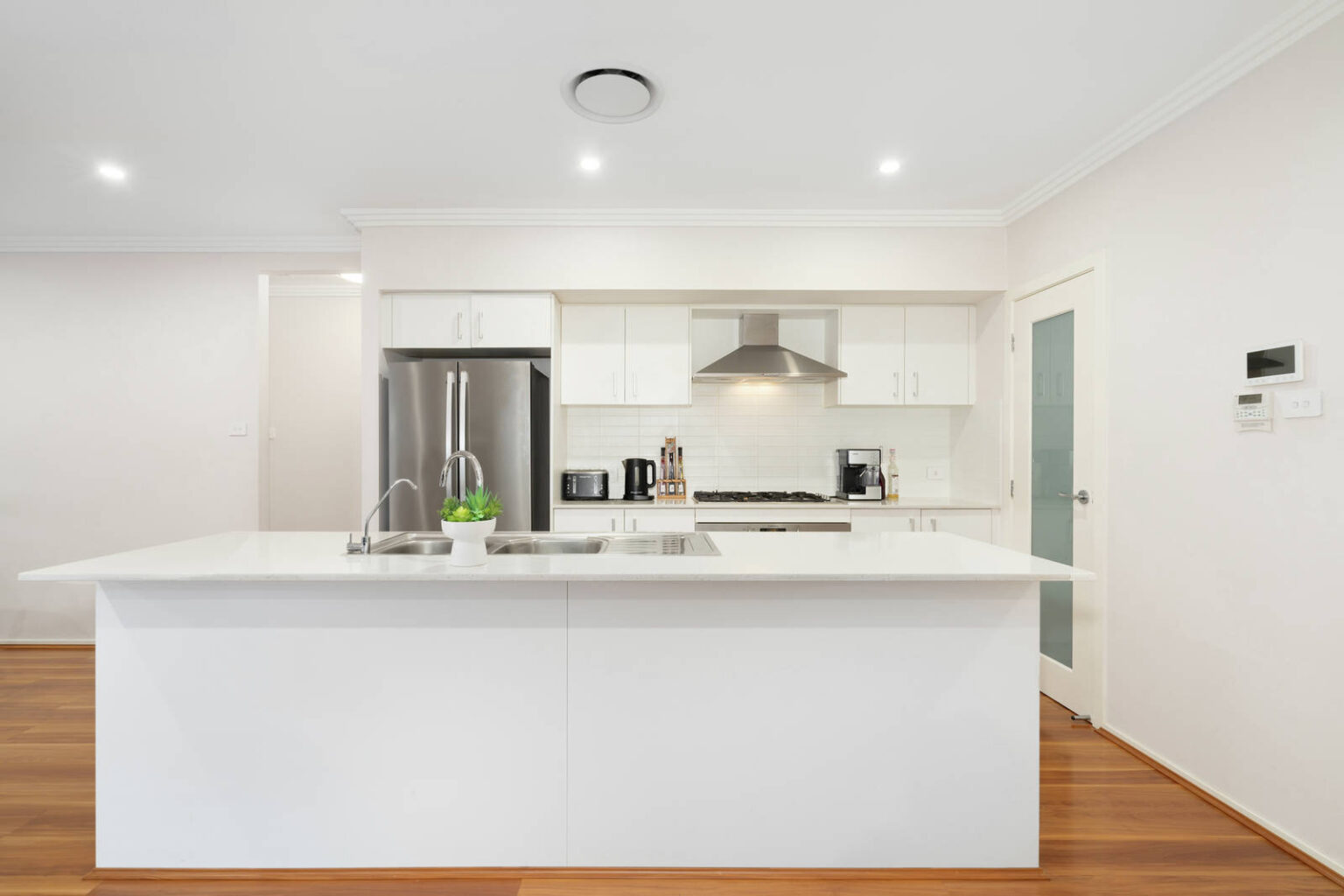 4 Tropea Street, Austral NSW 2179 – photo 3 of 9