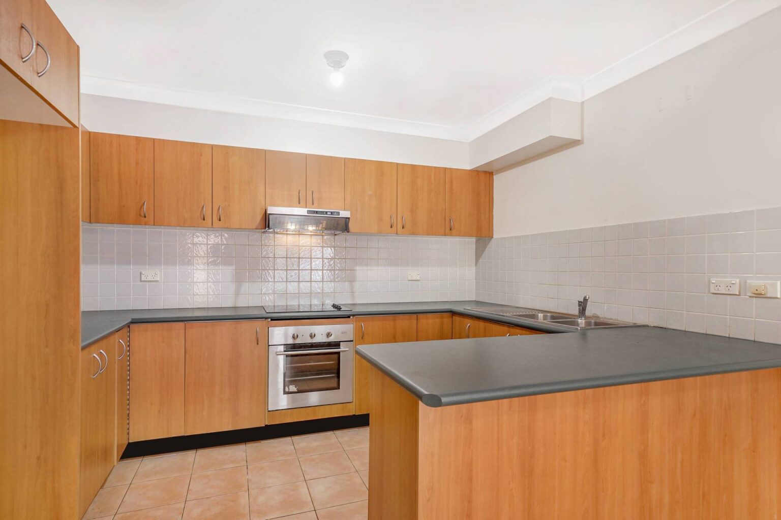 3/84 Campbell Street, Liverpool NSW 2170 – photo 2 of 7