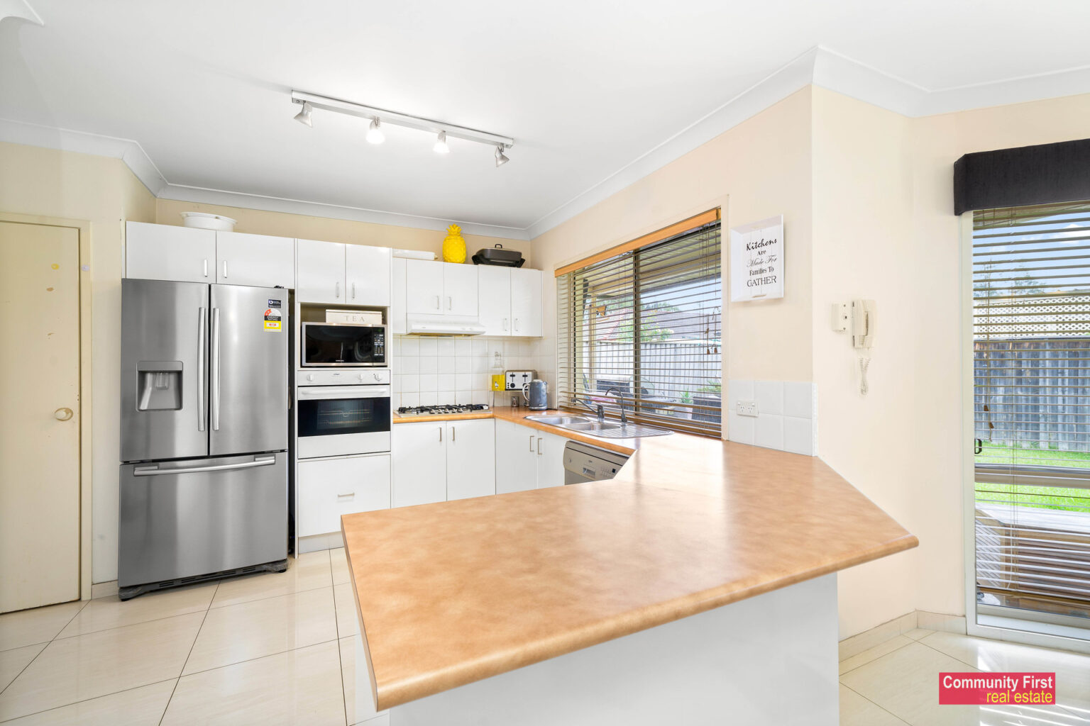 68 Latina Circuit, Prestons NSW 2170 – photo 3 of 12