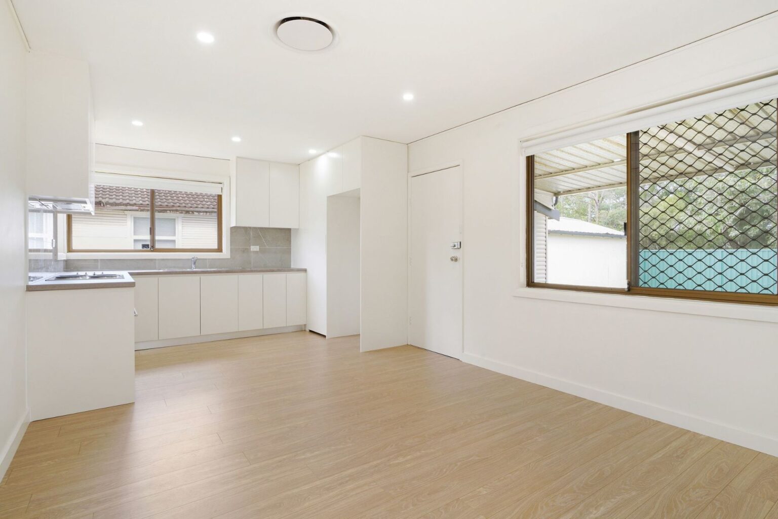 21 Tresalam Street, Mount Pritchard NSW 2170 – photo 2 of 6