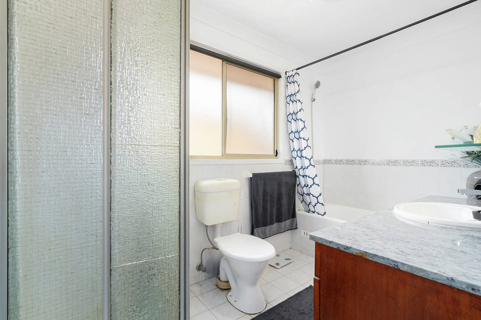 2/159 Green Valley Road, Green Valley NSW 2168 – photo 6 of 7