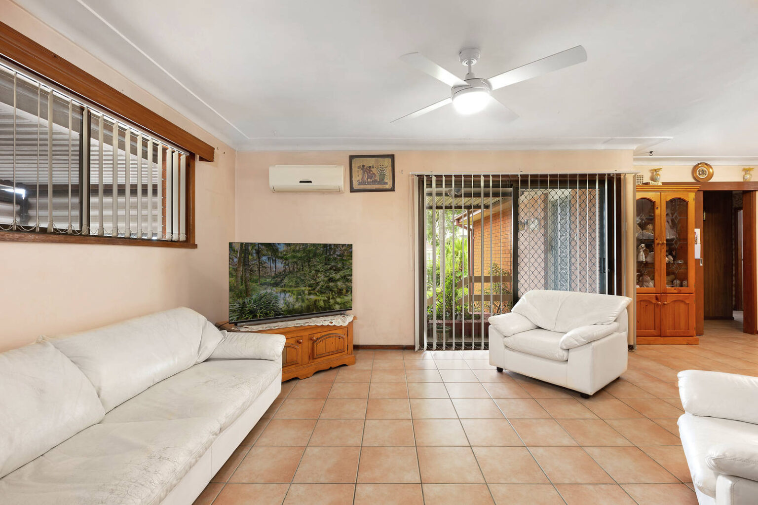 44 Stanwell Crescent, Ashcroft NSW 2168 – photo 2 of 13