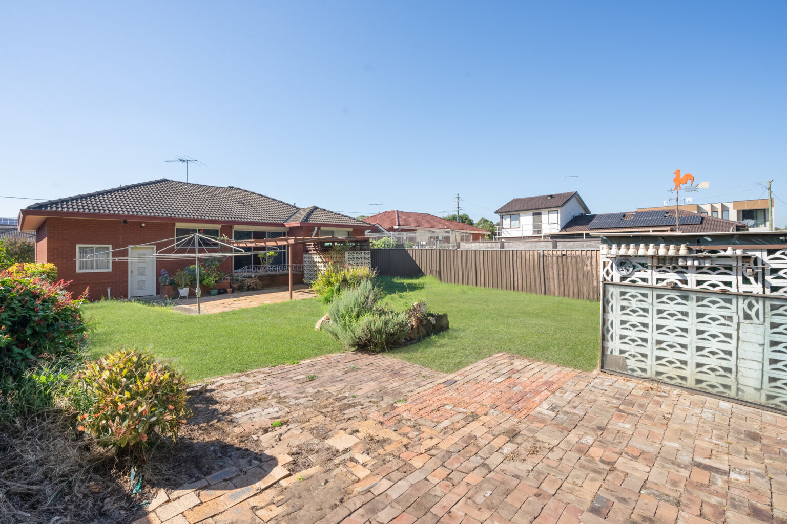 17 Bird Avenue, Lurnea NSW 2170 – photo 9 of 13
