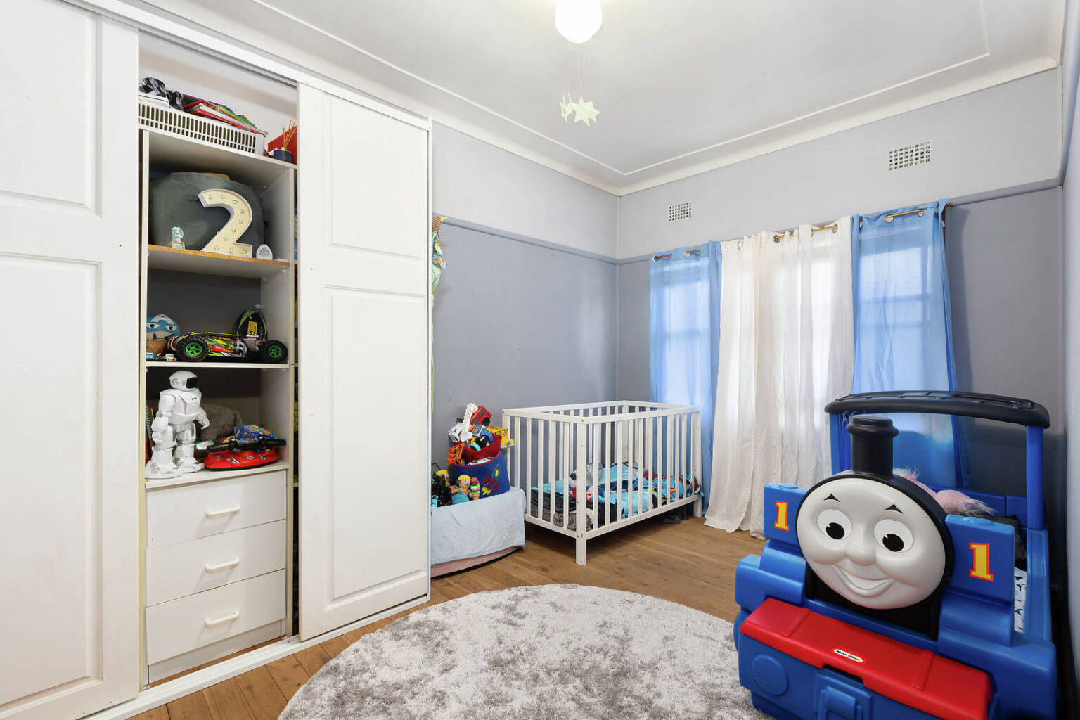 73 Hoddle Avenue, Bradbury NSW 2560 – photo 8 of 10