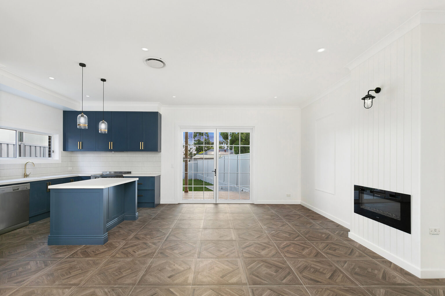 1 Leach Road, Guildford NSW 2161 – photo 6 of 12
