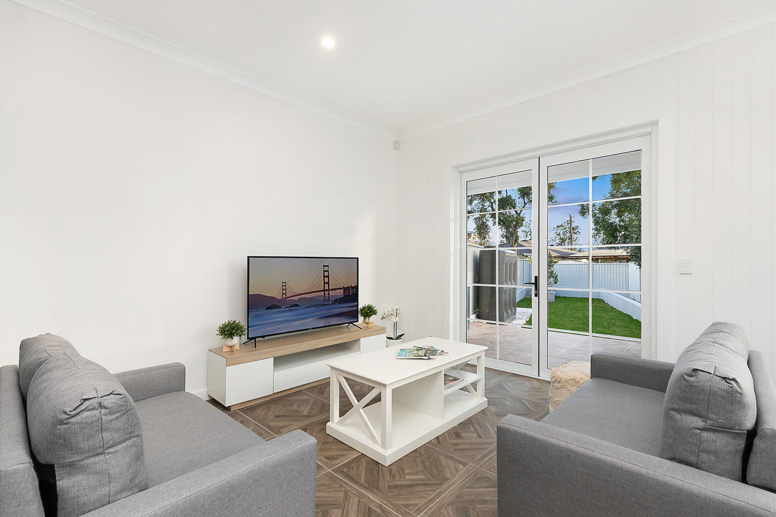 1 Leach Road, Guildford NSW 2161 – photo 5 of 12