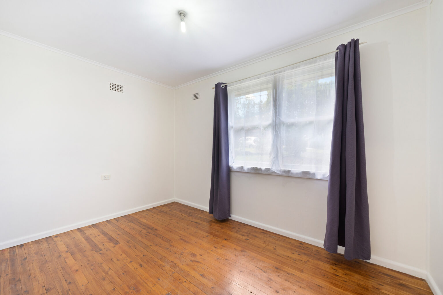 16 McIlwain Street, Ashcroft NSW 2168 – photo 4 of 7