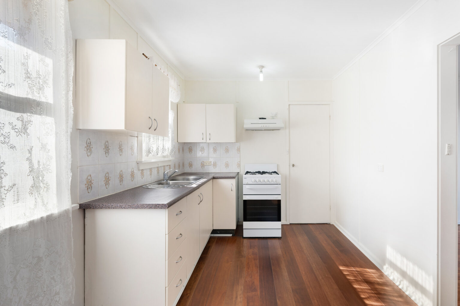 16 McIlwain Street, Ashcroft NSW 2168 – photo 2 of 7