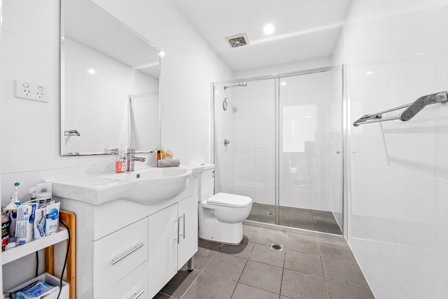 301/3 George Street, Warwick Farm NSW 2170 – photo 5 of 6