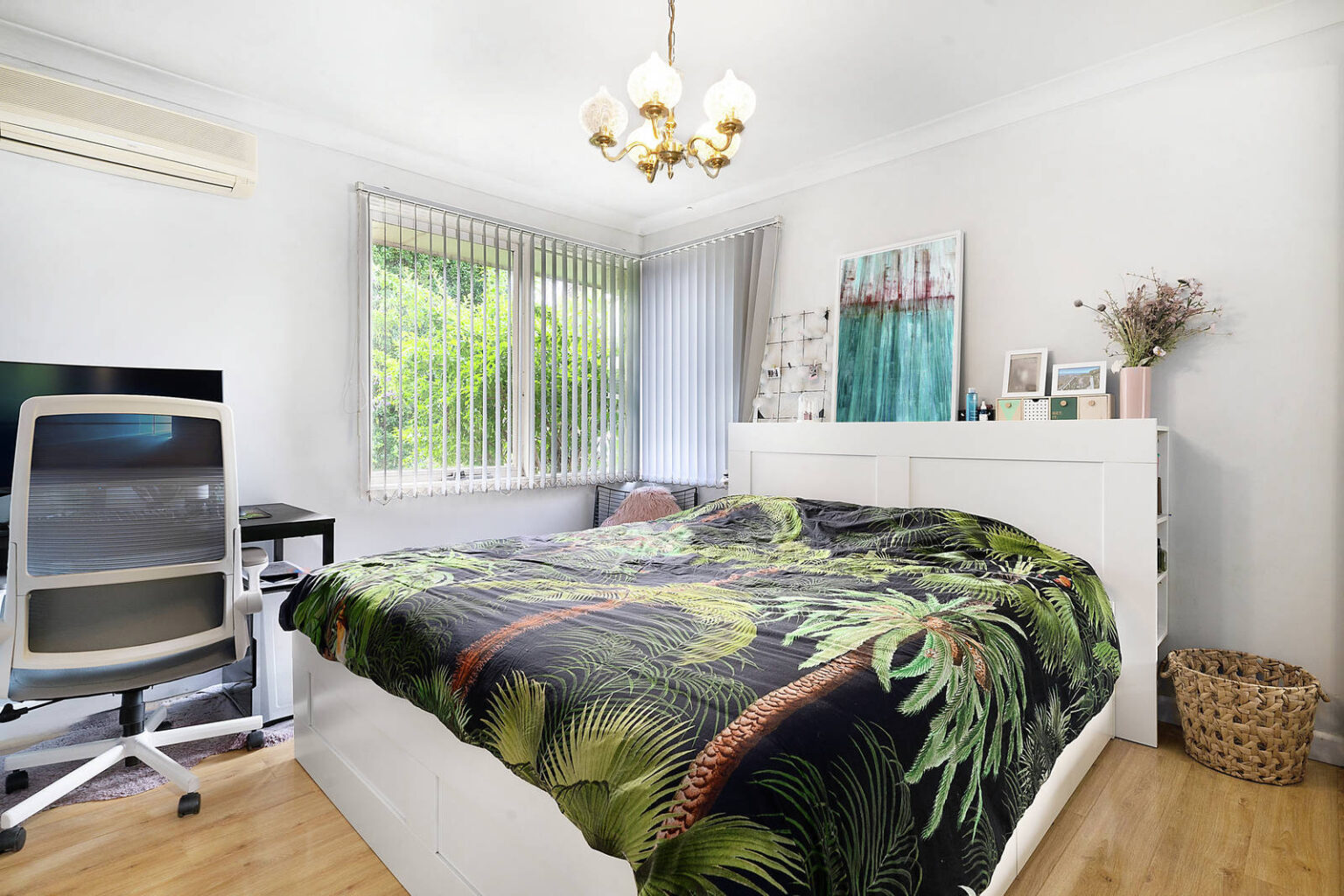 73 Congressional Drive, Liverpool NSW 2170 – photo 5 of 8